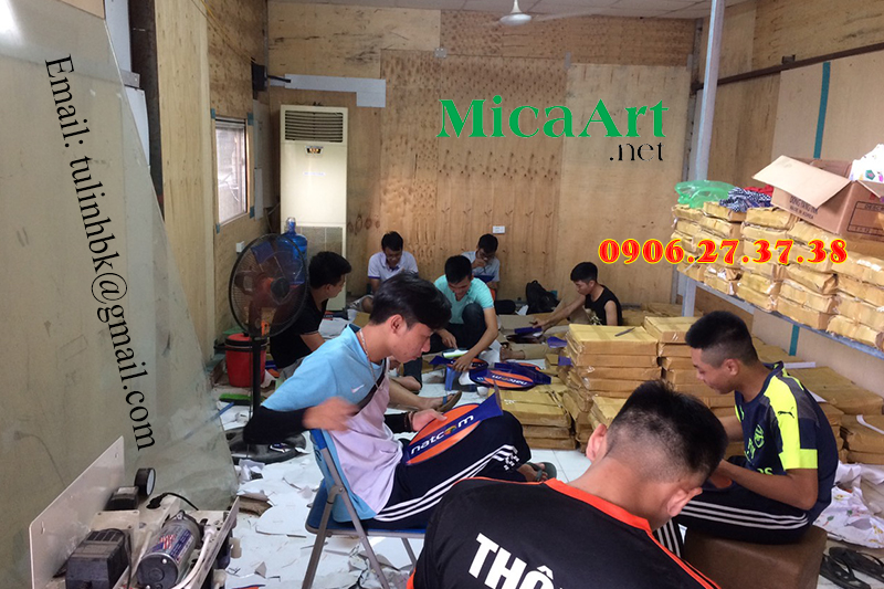 Xưởng gia công Mica đẹp và Kệ Mica chất lượng cao theo yêu cầu tại Hà Nội