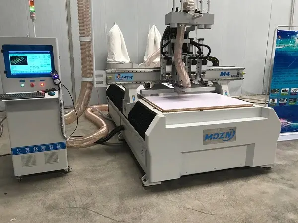 Máy cắt CNC 4 đầu 6KW